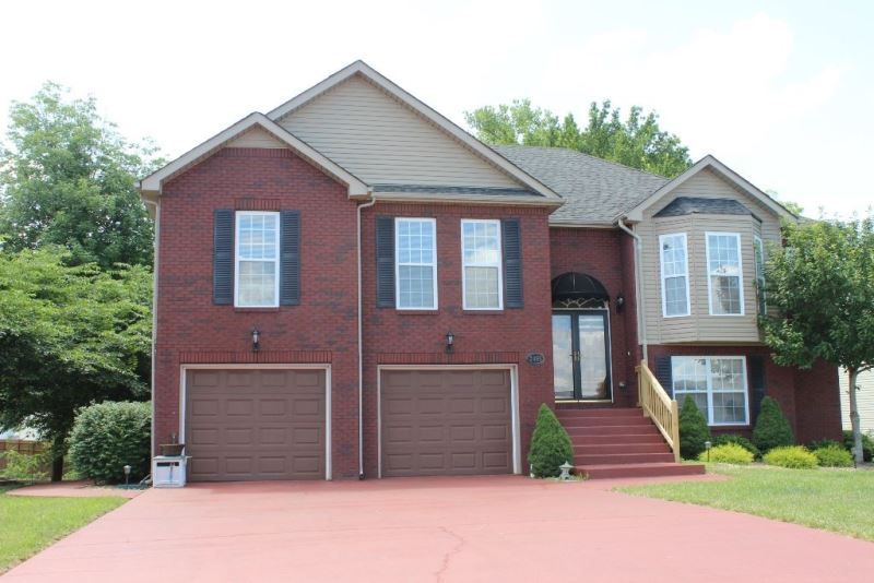 Clover Hills Real Estate Listings